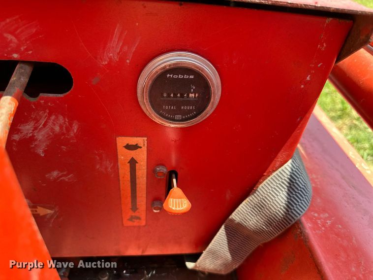 image for item LN9278 Gehl HL360  skid steer loader