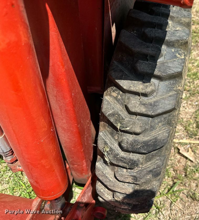 image for item LN9278 Gehl HL360  skid steer loader