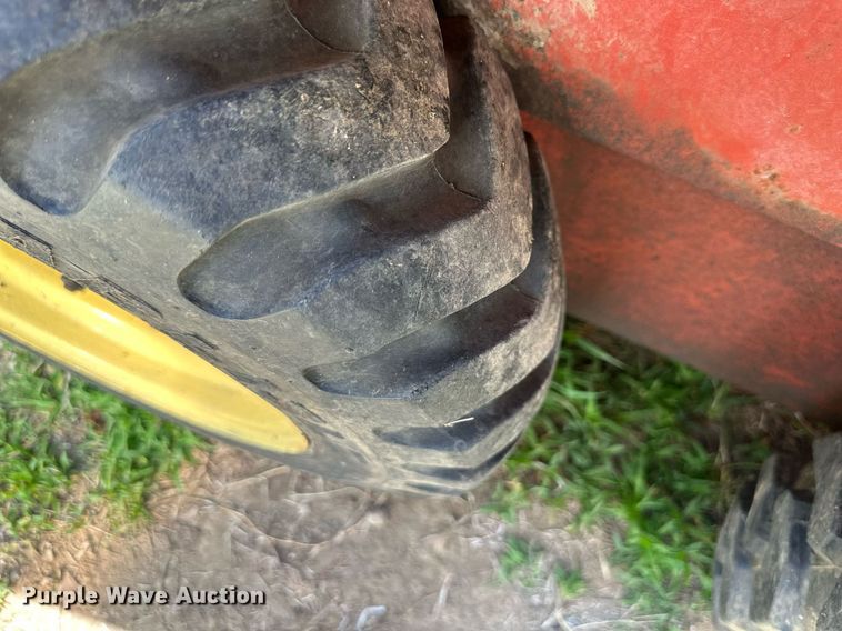 image for item LN9278 Gehl HL360  skid steer loader