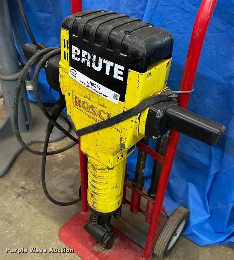 image for item LN9279 Bosch Brute  plate compactor