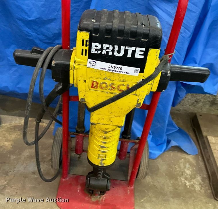 image for item LN9279 Bosch Brute  plate compactor