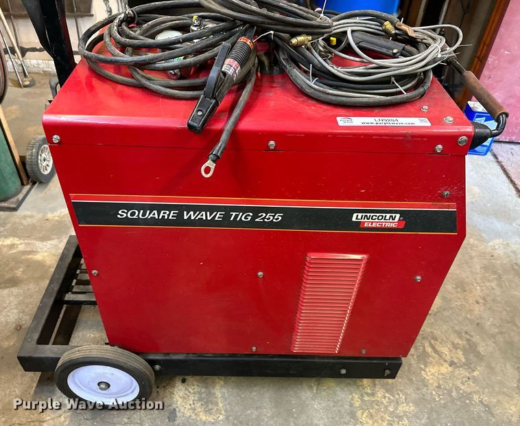 image for item LN9284 Lincoln Electric Square Wave Tig 255  welder