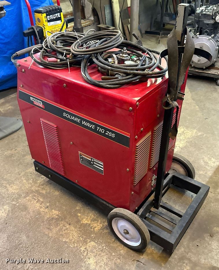 image for item LN9284 Lincoln Electric Square Wave Tig 255  welder
