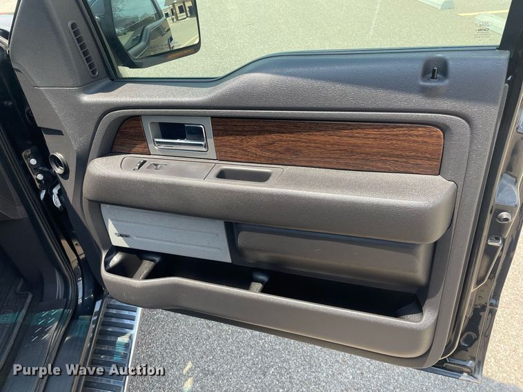 image for item LS9299 2013 Ford F150 Lariat  SuperCrew pickup truck