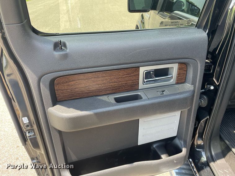 image for item LS9299 2013 Ford F150 Lariat  SuperCrew pickup truck