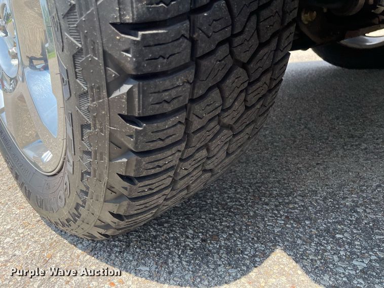 image for item LS9299 2013 Ford F150 Lariat  SuperCrew pickup truck