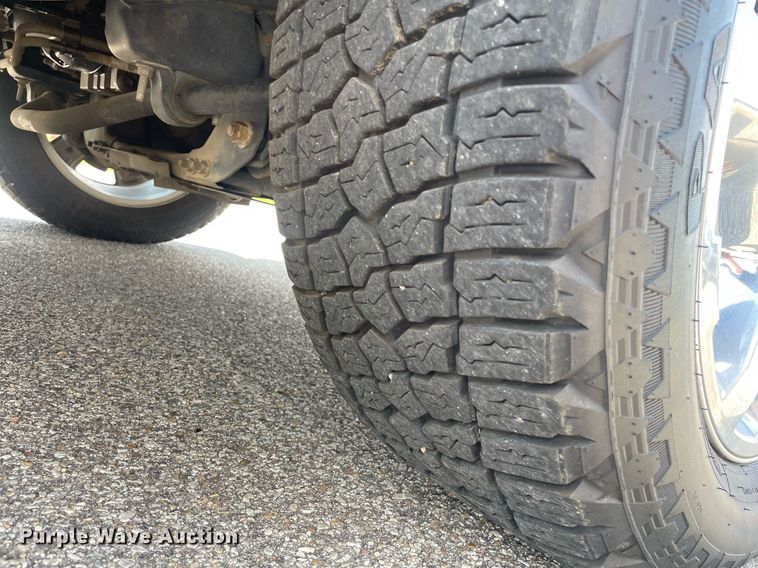 image for item LS9299 2013 Ford F150 Lariat  SuperCrew pickup truck