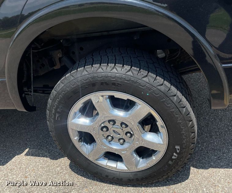 image for item LS9299 2013 Ford F150 Lariat  SuperCrew pickup truck