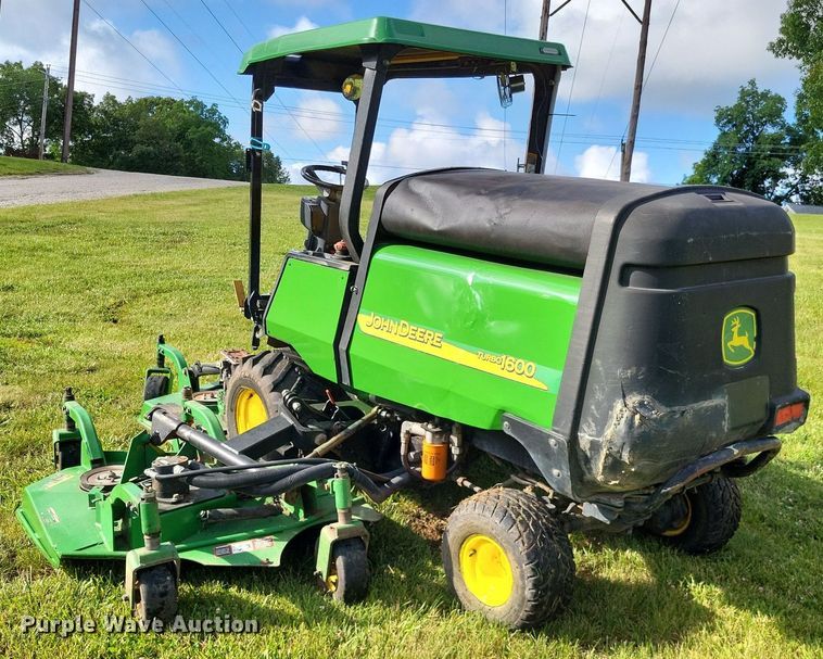 image for item LS9549 2005 John Deere 1600 Turbo  lawn mower