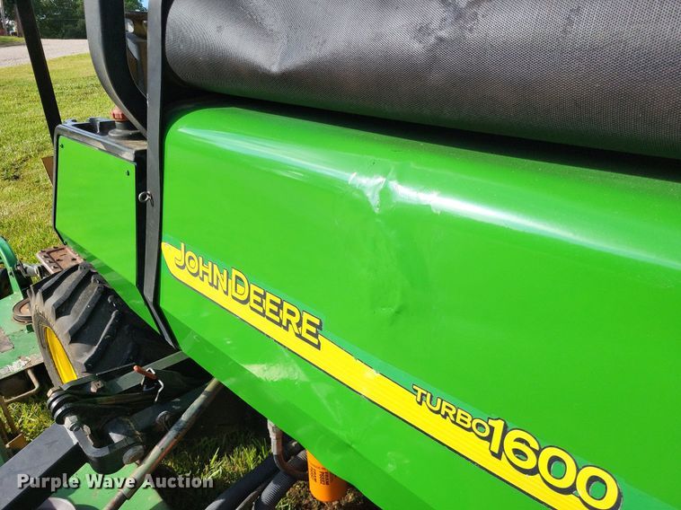 image for item LS9549 2005 John Deere 1600 Turbo  lawn mower