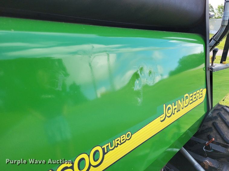 image for item LS9549 2005 John Deere 1600 Turbo  lawn mower