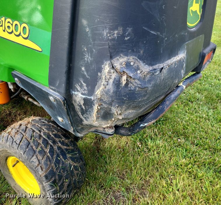 image for item LS9549 2005 John Deere 1600 Turbo  lawn mower