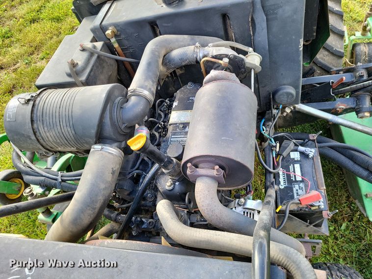 image for item LS9549 2005 John Deere 1600 Turbo  lawn mower