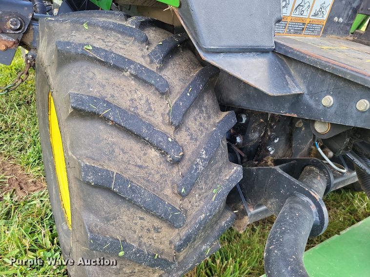 image for item LS9549 2005 John Deere 1600 Turbo  lawn mower