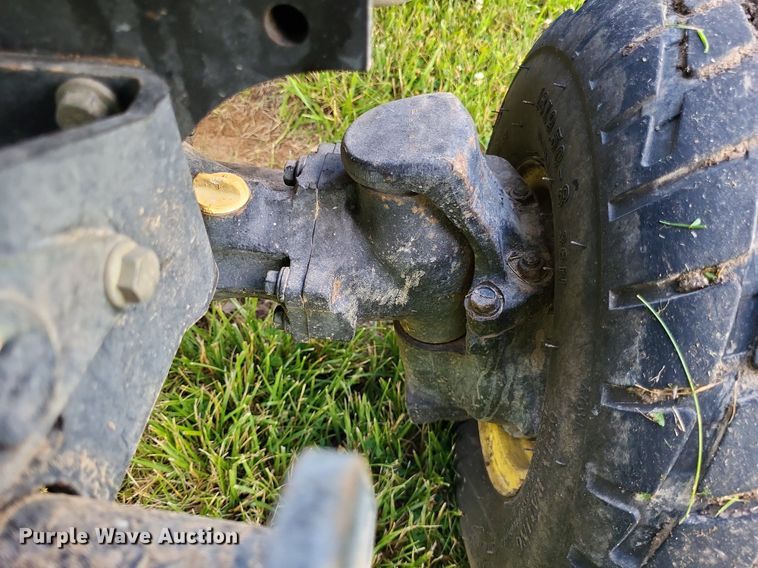 image for item LS9549 2005 John Deere 1600 Turbo  lawn mower