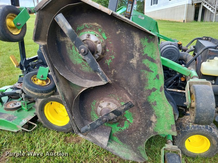 image for item LS9549 2005 John Deere 1600 Turbo  lawn mower