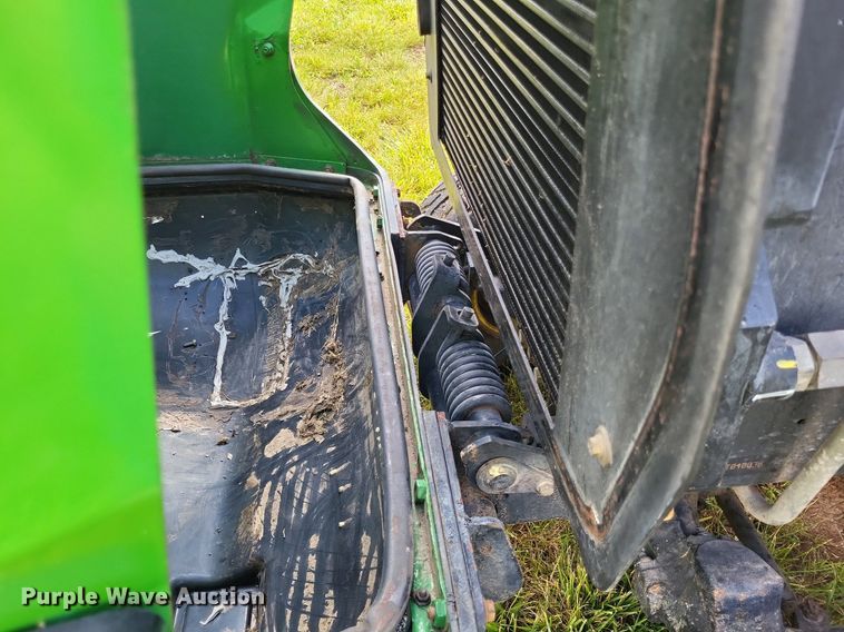 image for item LS9549 2005 John Deere 1600 Turbo  lawn mower