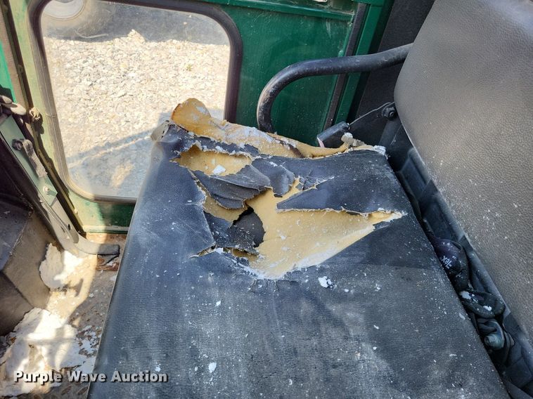 image for item LS9557 2007 Kawasaki Mule 3010  utility vehicle