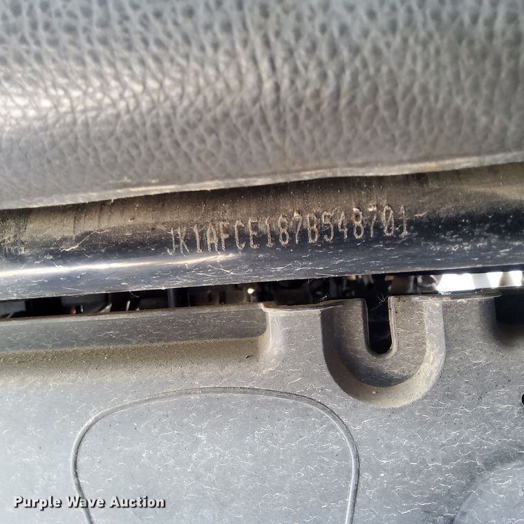 image for item LS9557 2007 Kawasaki Mule 3010  utility vehicle