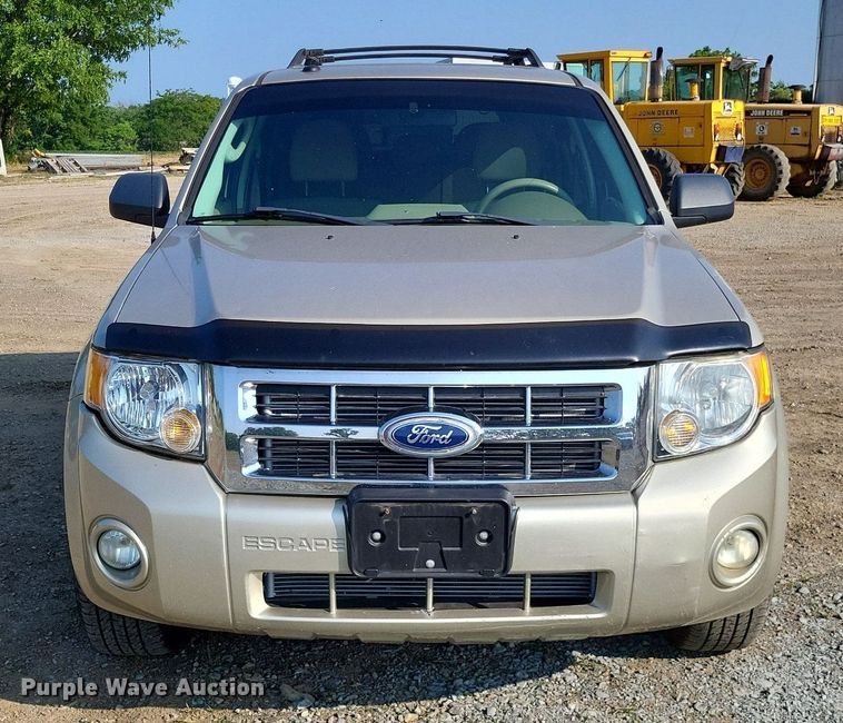 image for item LS9564 2010 Ford Escape XLT  SUV