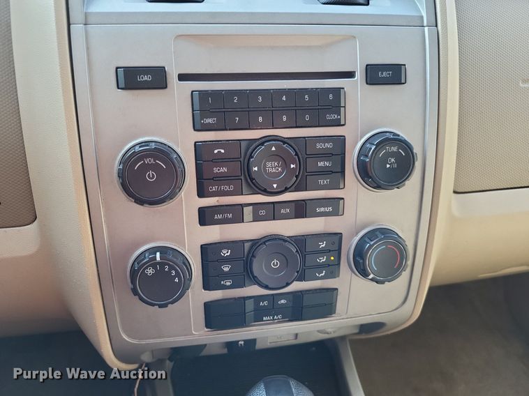 image for item LS9564 2010 Ford Escape XLT  SUV