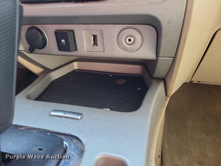 image for item LS9564 2010 Ford Escape XLT  SUV