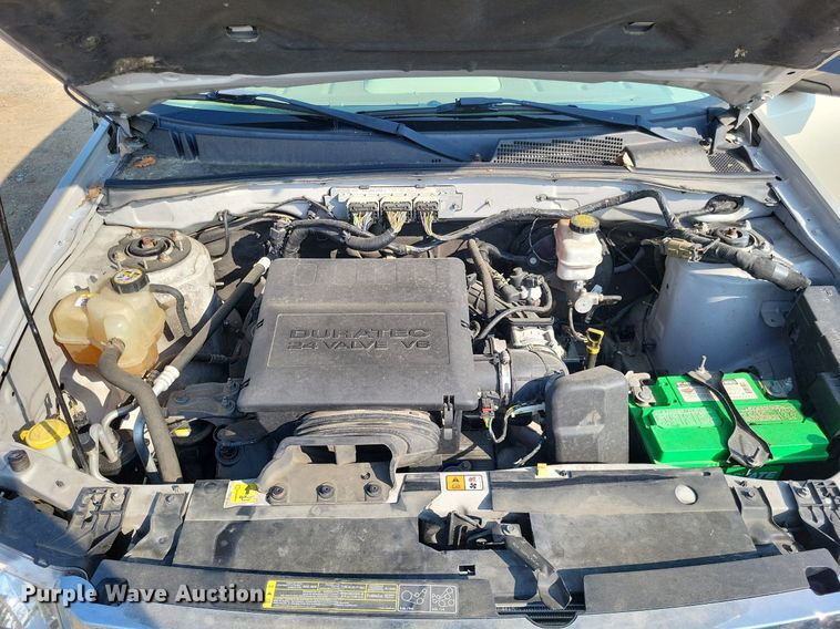 image for item LS9564 2010 Ford Escape XLT  SUV