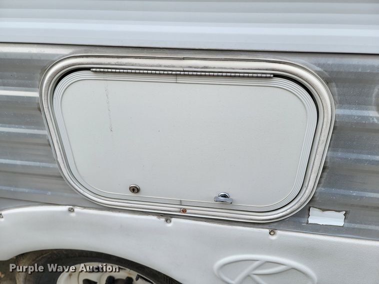 image for item LV9489 2005 Keystone Sprinter 259RBS  camper