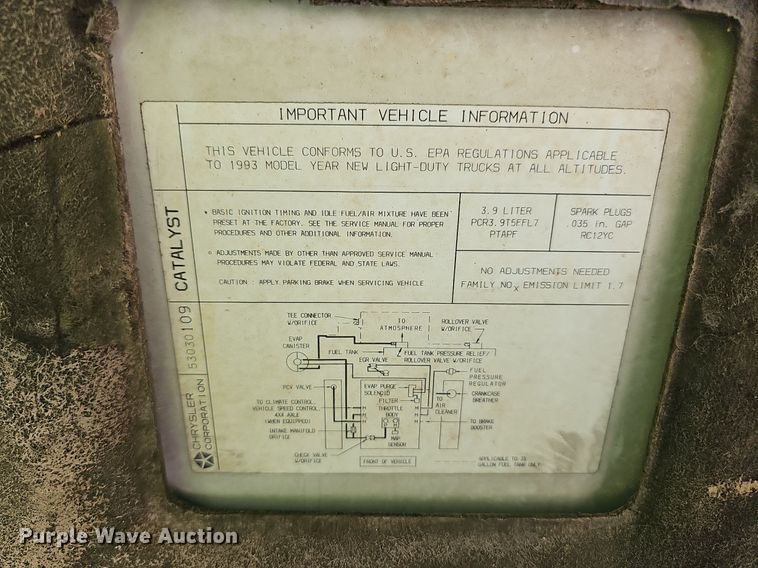 image for item LW9690 1993 Dodge Dakota  Club Cab pickup truck