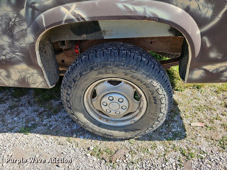 image for item LW9690 1993 Dodge Dakota  Club Cab pickup truck