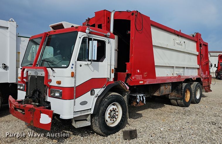 image for item LW9692 1997 Peterbilt 320  refuse truck