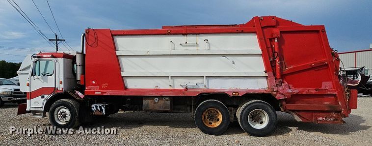 image for item LW9692 1997 Peterbilt 320  refuse truck