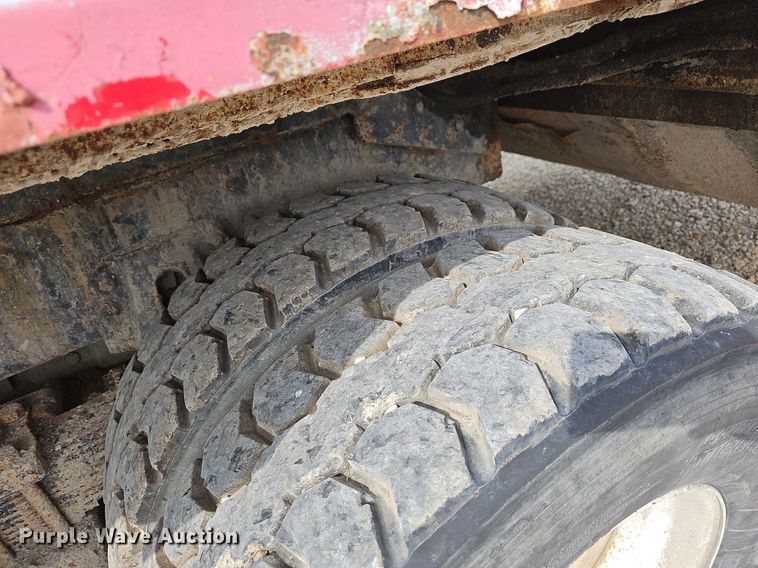 image for item LW9692 1997 Peterbilt 320  refuse truck