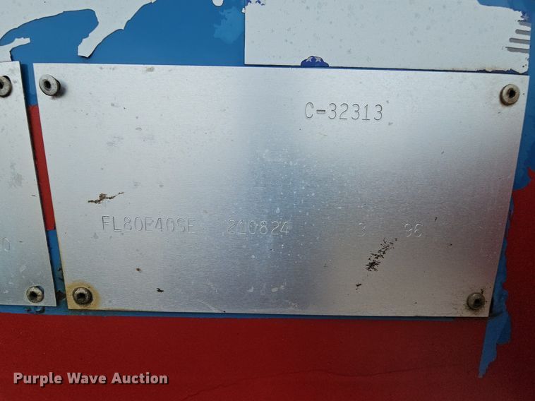 image for item LW9693 1996 Volvo Xpeditor  refuse truck