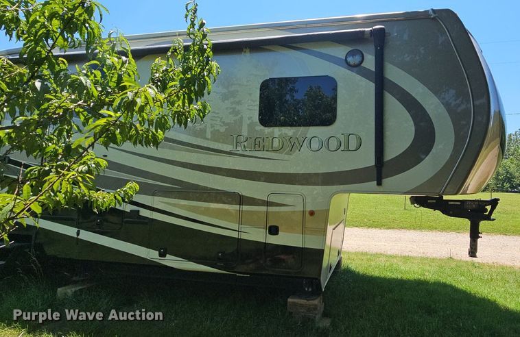 image for item LW9696 2016 Cross Roads Redwood  camper