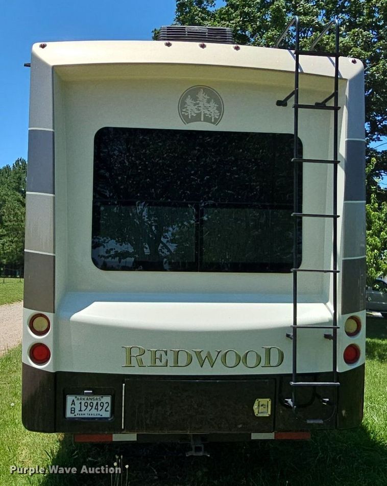 image for item LW9696 2016 Cross Roads Redwood  camper