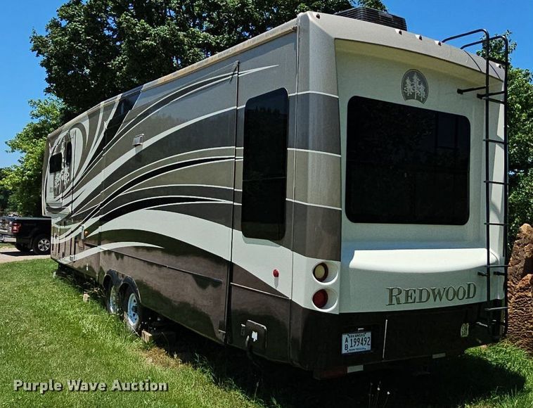 image for item LW9696 2016 Cross Roads Redwood  camper