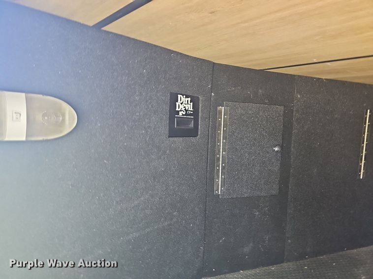 image for item LW9696 2016 Cross Roads Redwood  camper