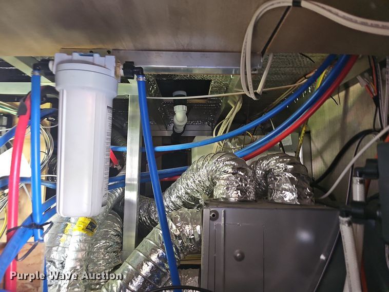 image for item LW9696 2016 Cross Roads Redwood  camper