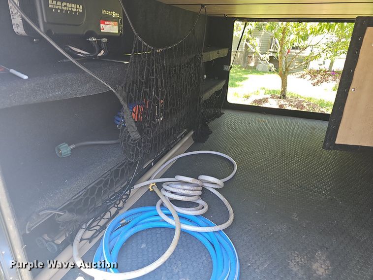 image for item LW9696 2016 Cross Roads Redwood  camper