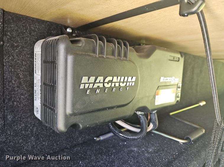 image for item LW9696 2016 Cross Roads Redwood  camper