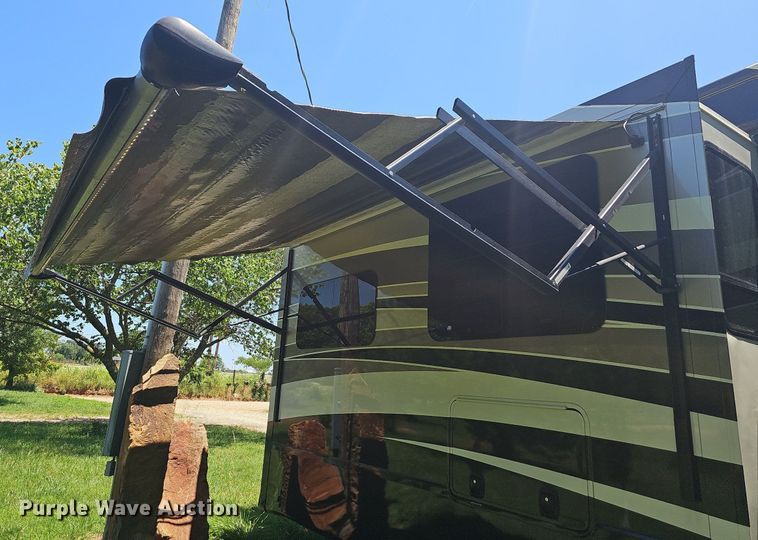 image for item LW9696 2016 Cross Roads Redwood  camper