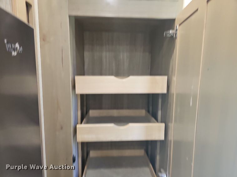 image for item LW9696 2016 Cross Roads Redwood  camper