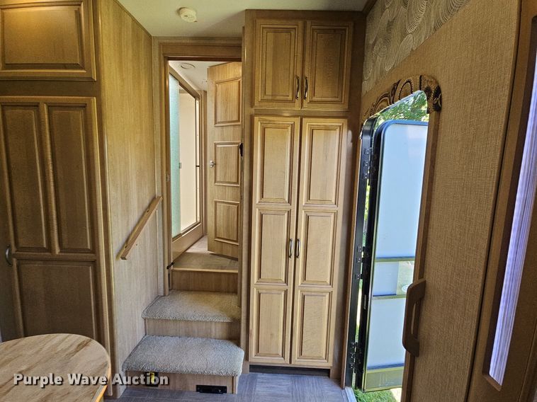 image for item LW9696 2016 Cross Roads Redwood  camper