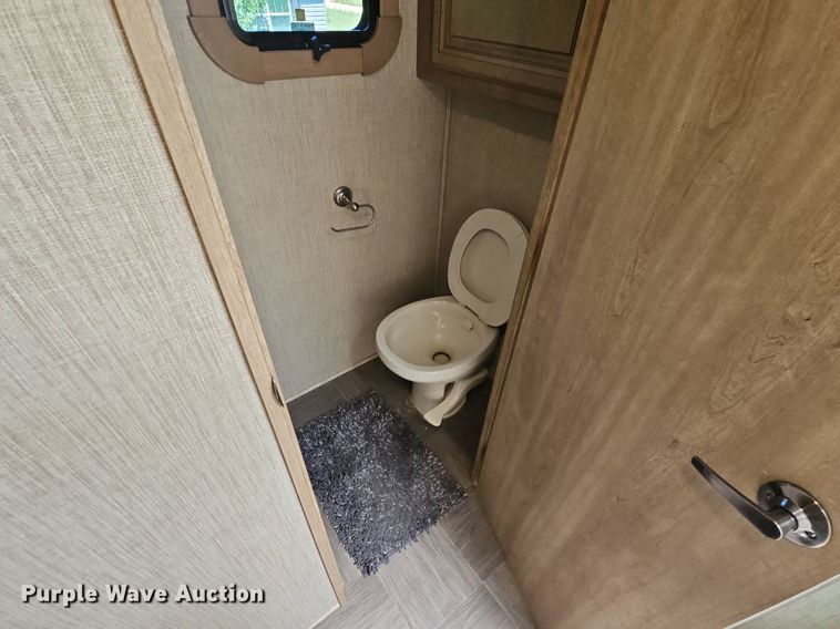 image for item LW9696 2016 Cross Roads Redwood  camper