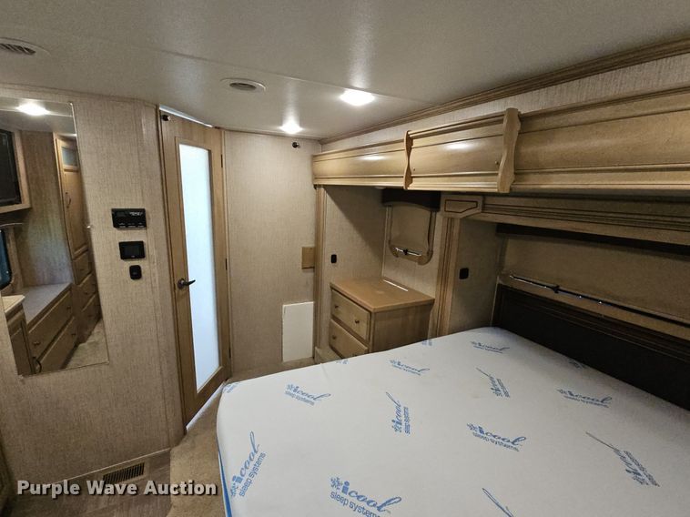 image for item LW9696 2016 Cross Roads Redwood  camper