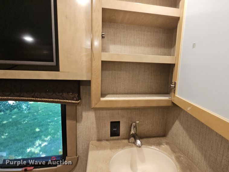 image for item LW9696 2016 Cross Roads Redwood  camper