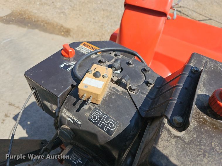 image for item LW9716 Ariens ST524  snow blower