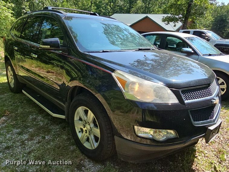 image for item LW9739 2010 Chevrolet Traverse LT  SUV