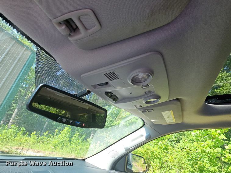 image for item LW9739 2010 Chevrolet Traverse LT  SUV